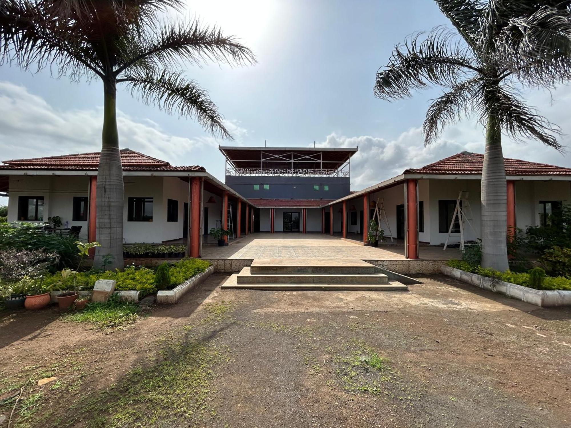 Villa The Sunset Lawns Pune Exterior foto